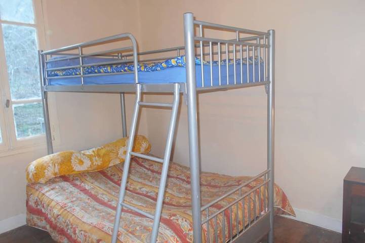 Location de vacances pour 8 personnes, avec jardin dans Beyssac - 3