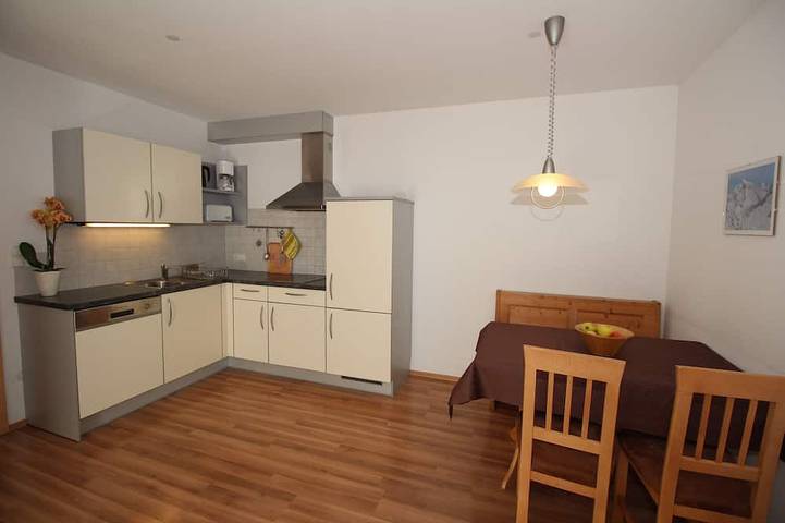 Ferienwohnung für 6 Personen, mit Balkon und Garten - 1