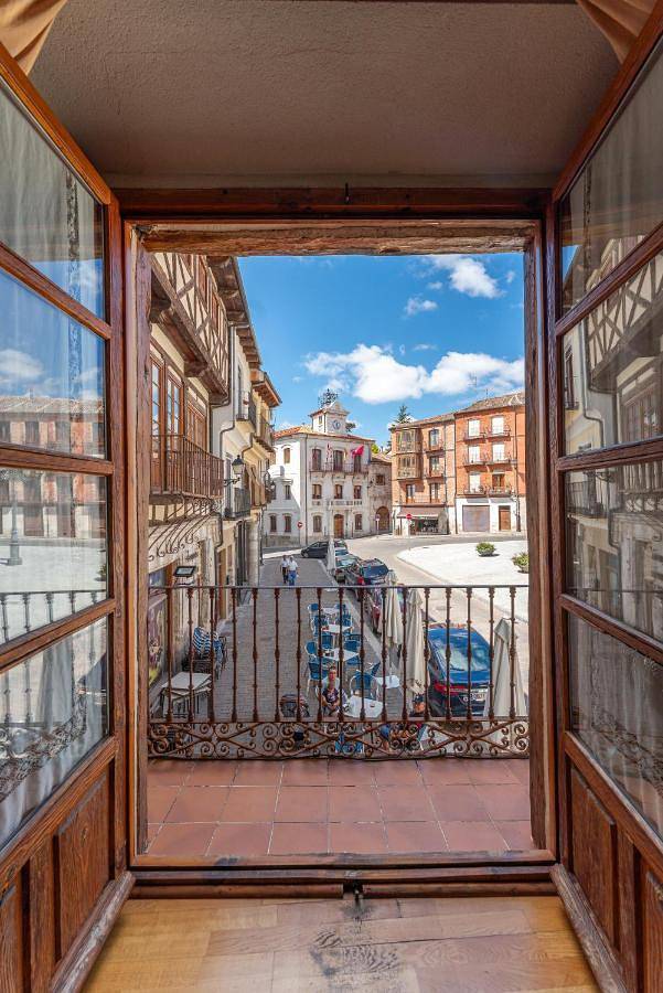 Apartamento para 2 personas, con Terraza además de Jacuzzi y Vistas en Cuéllar 