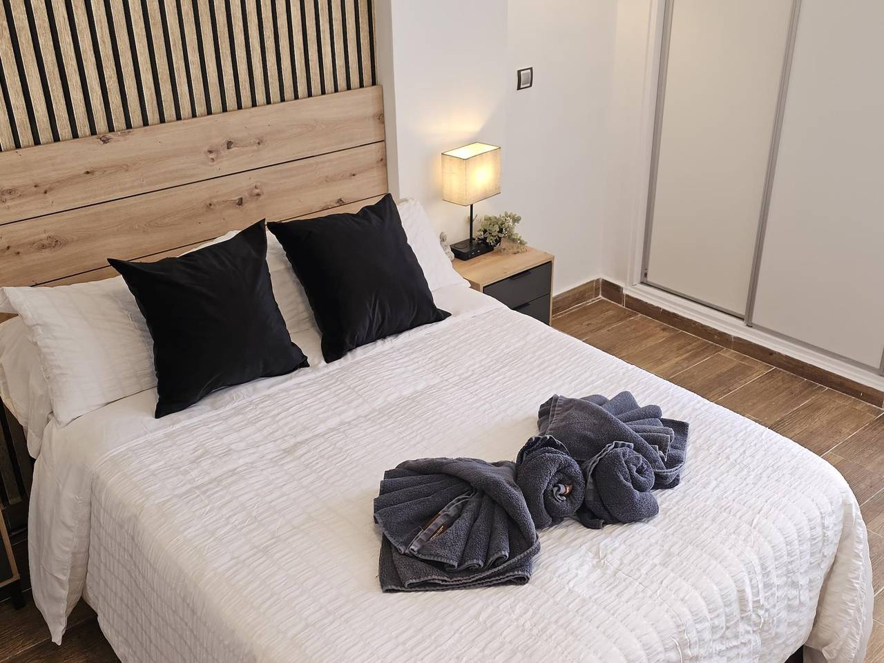 Apartamento vacacional entero, Namaste Modern Elegance, Torremolinos City Center apartment in Torremolinos Centre, Torremolinos