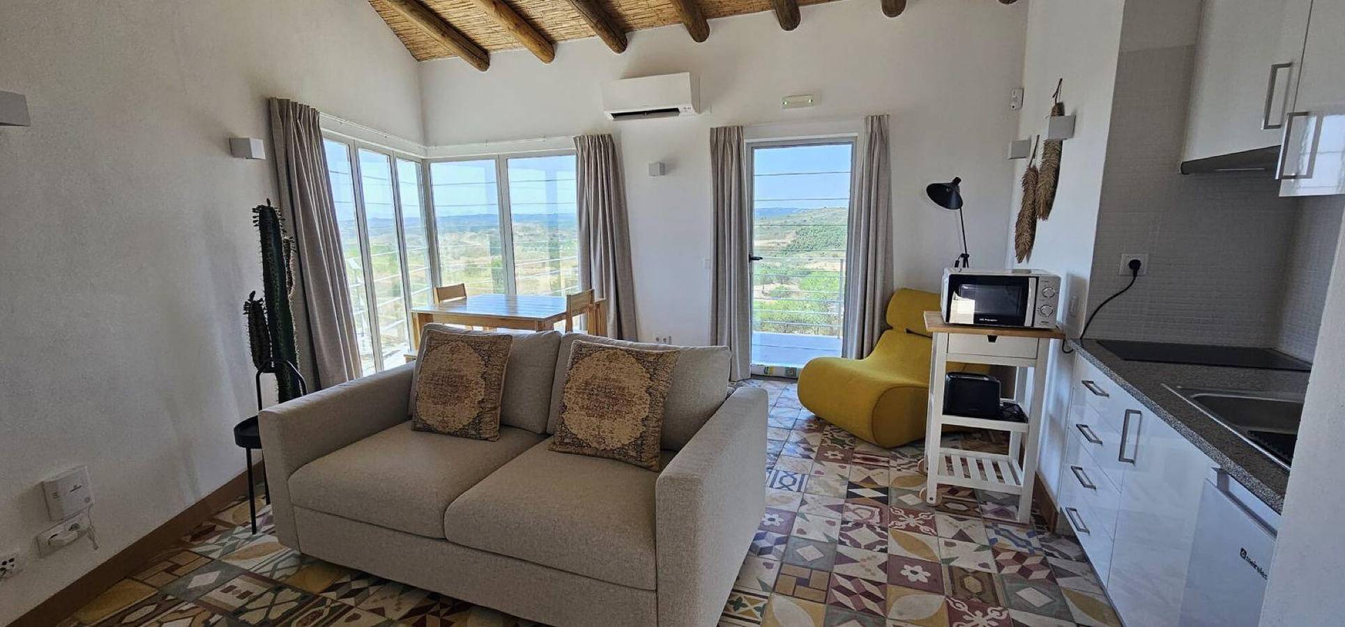 Country House 'Casa Da Moagem' with Mountain View, Wi-Fi and Air Conditioning in Alcoutim e Pereiro, Faro District