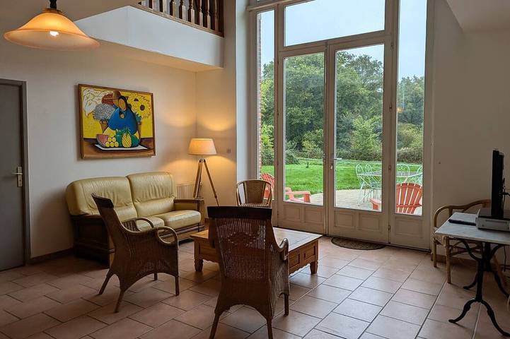 Gîte pour 8 personnes, avec jardin