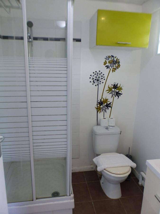 Location de vacances pour 3 personnes, avec vue et jardin, animaux acceptés à Remire-Montjoly - 3