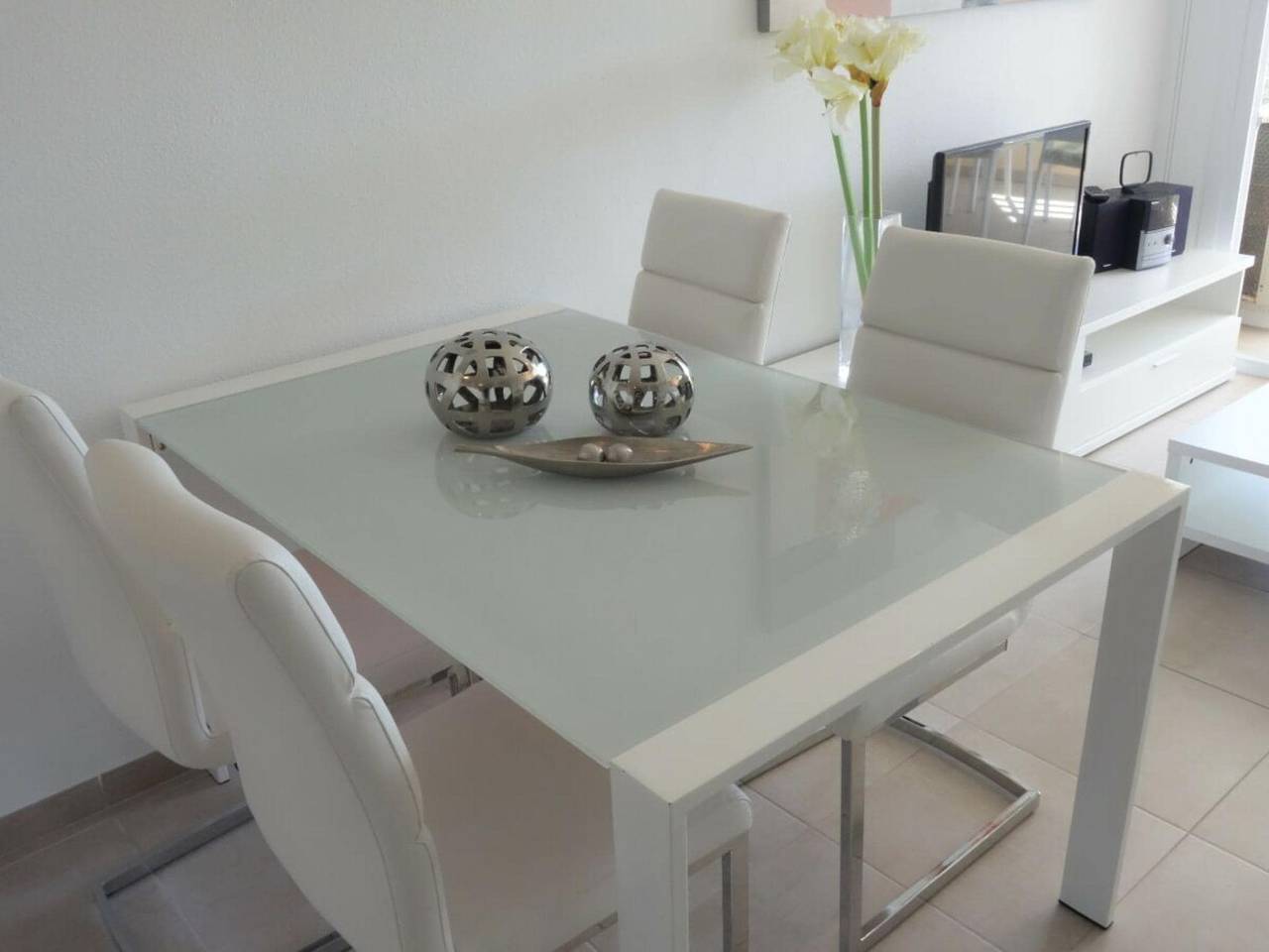 Apartamento vacacional con 2 dormitorios. in Cala Millor, San Lorenzo de Cardessar
