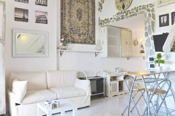 Gîte pour 8 personnes, avec piscine ainsi que terrasse et vue dans Sole Ruiu