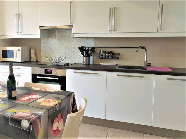 Gîte pour 4 personnes, avec balcon dans Plage de la Nartelle - 3