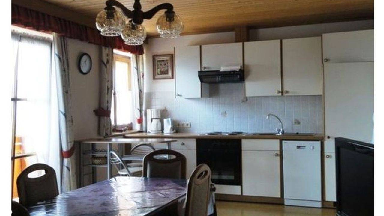 Geheel vakantieappartement, Vakantieappartement voor 5 personen met balkon in Salzkammergut Mountains, Mondsee & Irrsee