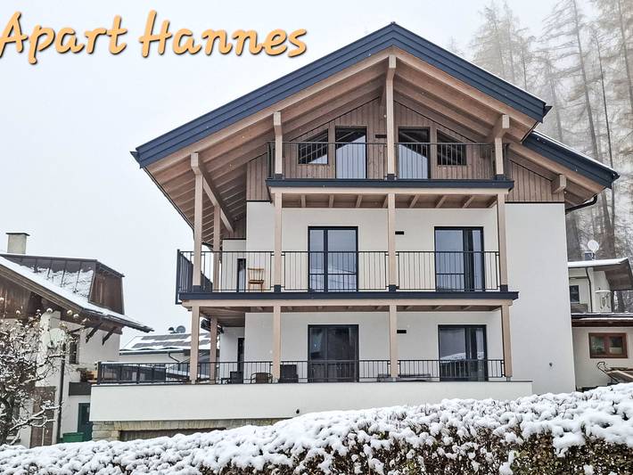 Ferienwohnung für 4 Personen, mit Garten und Balkon in Oetz