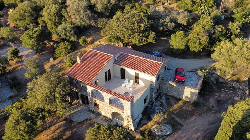 Appartamento per 4 persone, con Terrazza e Giardino a Corbara