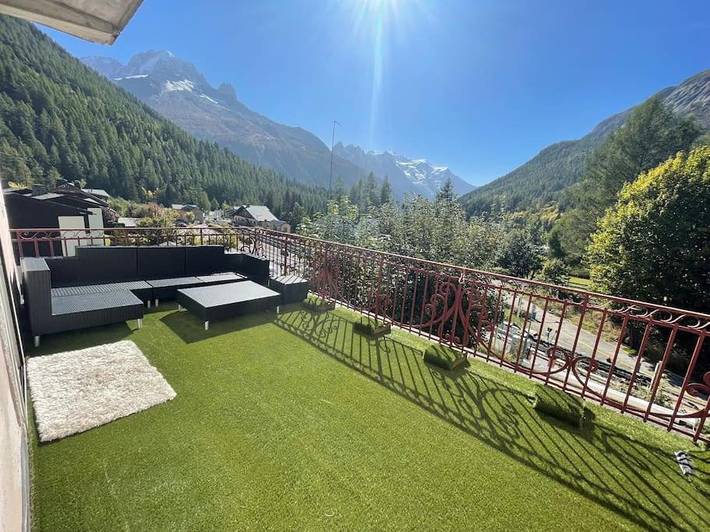 Gîte pour 4 personnes, avec terrasse et vue, animaux acceptés dans Gare de Montroc-le-Planet