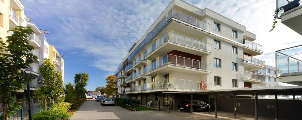 Ferienwohnung für 4 Personen, mit Garten und Ausblick sowie Pool, mit Haustier in Kolberg