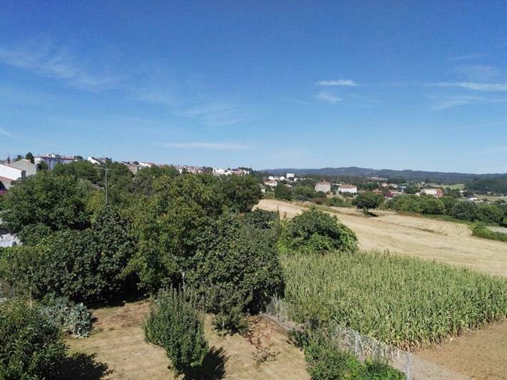 Apartamento para 6 personas, con vistas y terraza en Comarca de Arzúa