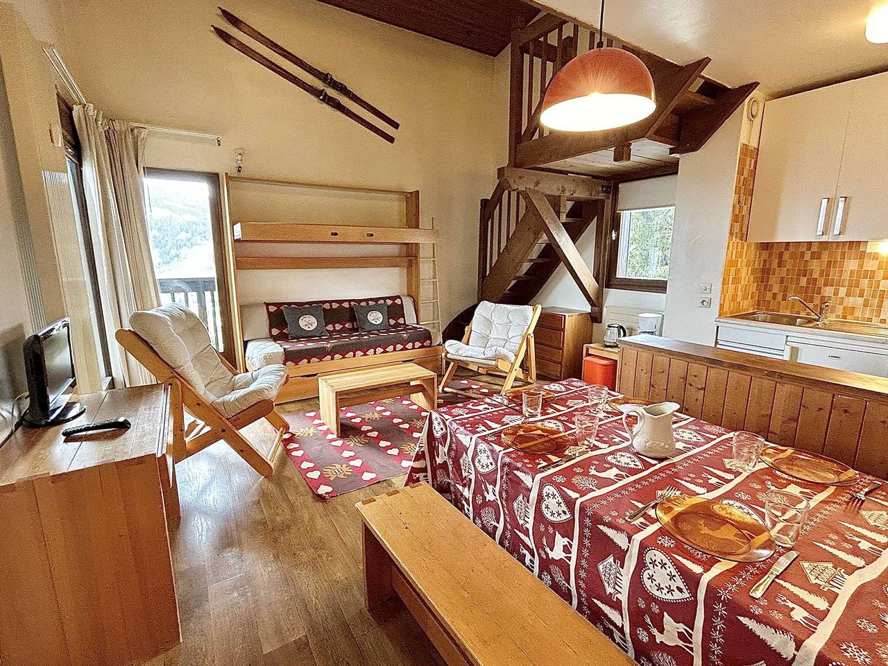 Apartamento entero, Apartamento 2 hab + altillo, 6 plazas, Megève, estacionamiento in Megève, Pays du Mont-Blanc