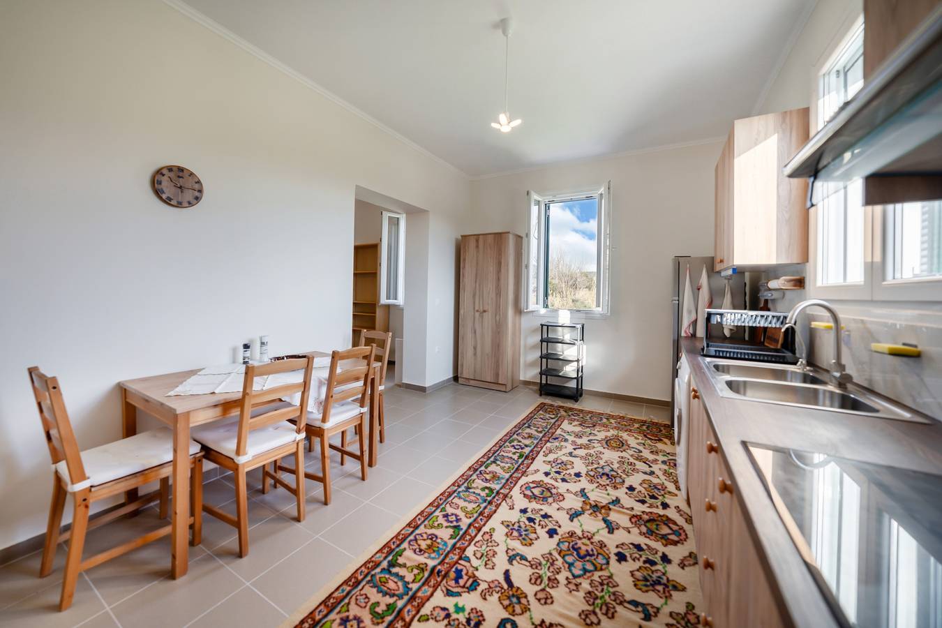 Hel leilighet, Apartment 'The White House in Mesoggi' with Mountain View, Wi-Fi and Air Conditioning in Korfu