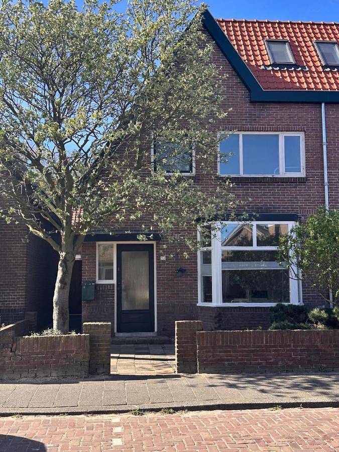 Vakantieappartement voor 5 personen, met Terras in Wijk aan Zee