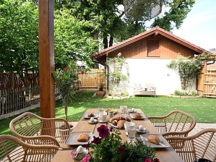 Ferienhaus für 5 Personen, mit Whirlpool und Terrasse sowie Garten in Polling