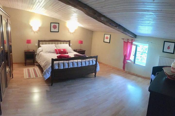 Gîte pour 8 personnes, avec jardin et terrasse à Pardaillan - 4