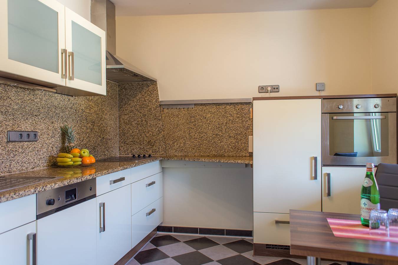 Ganze Ferienwohnung, Ferienwohnung am Mühlenberg in Waren (Müritz), Müritz