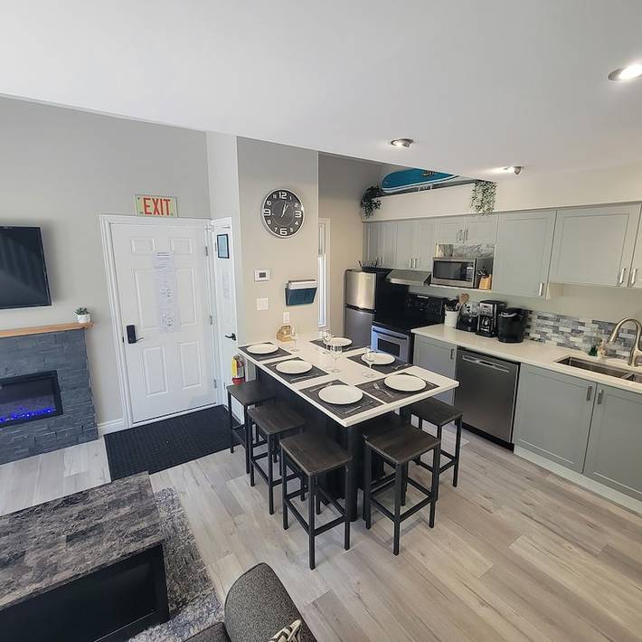 Vacation rental for 6 people, with pool and balcony as well as hot tub in Blue Mountain (Ontario)