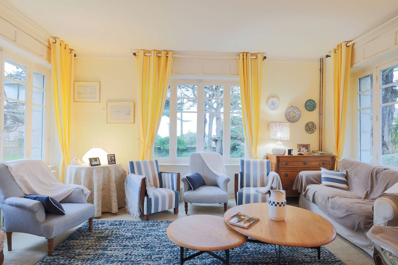 Magnifique Villa à 80 m des plages avec terrasse privée, jardin privé et Wi-Fi in Trébeurden, Côte de Granit Rose
