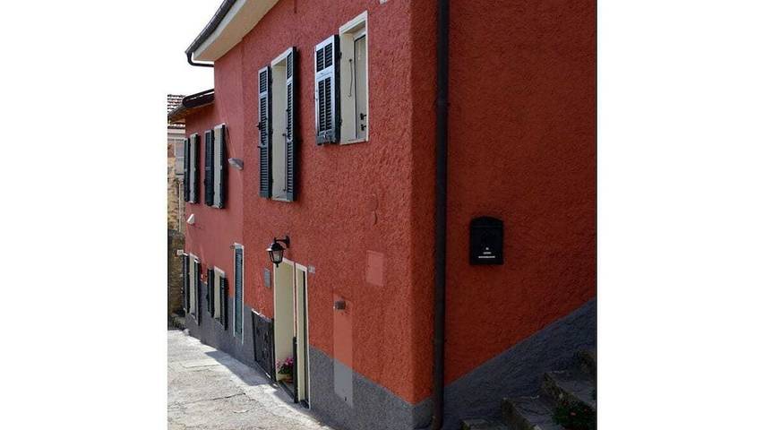 Location de vacances pour 6 personnes, avec jardin à Diano San Pietro