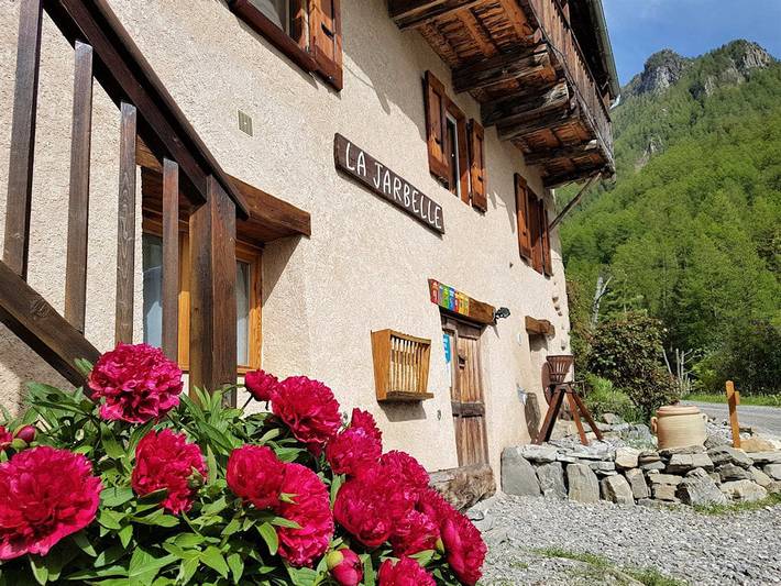 Chambre d’hôte pour 2 personnes, avec jardin ainsi que jacuzzi et sauna dans Hautes-Alpe - 2