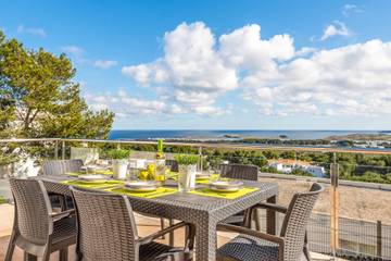 Villa in Coves Noves, Es Mercadal für 8 