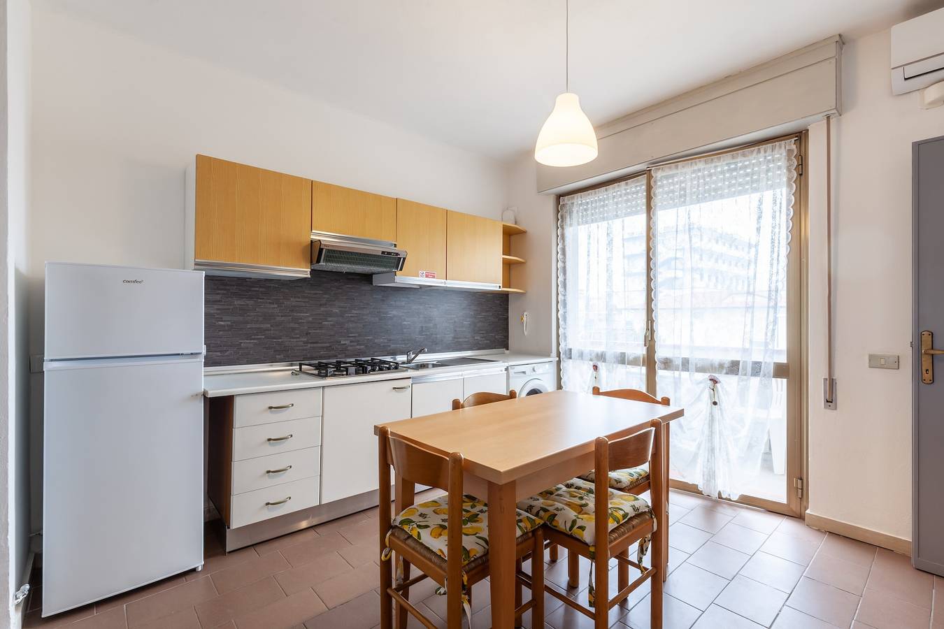 Ferienhaus "Residenz Caravel" mit Meerblick und Balkonen in Lido di Camaiore, Italienische Riviera