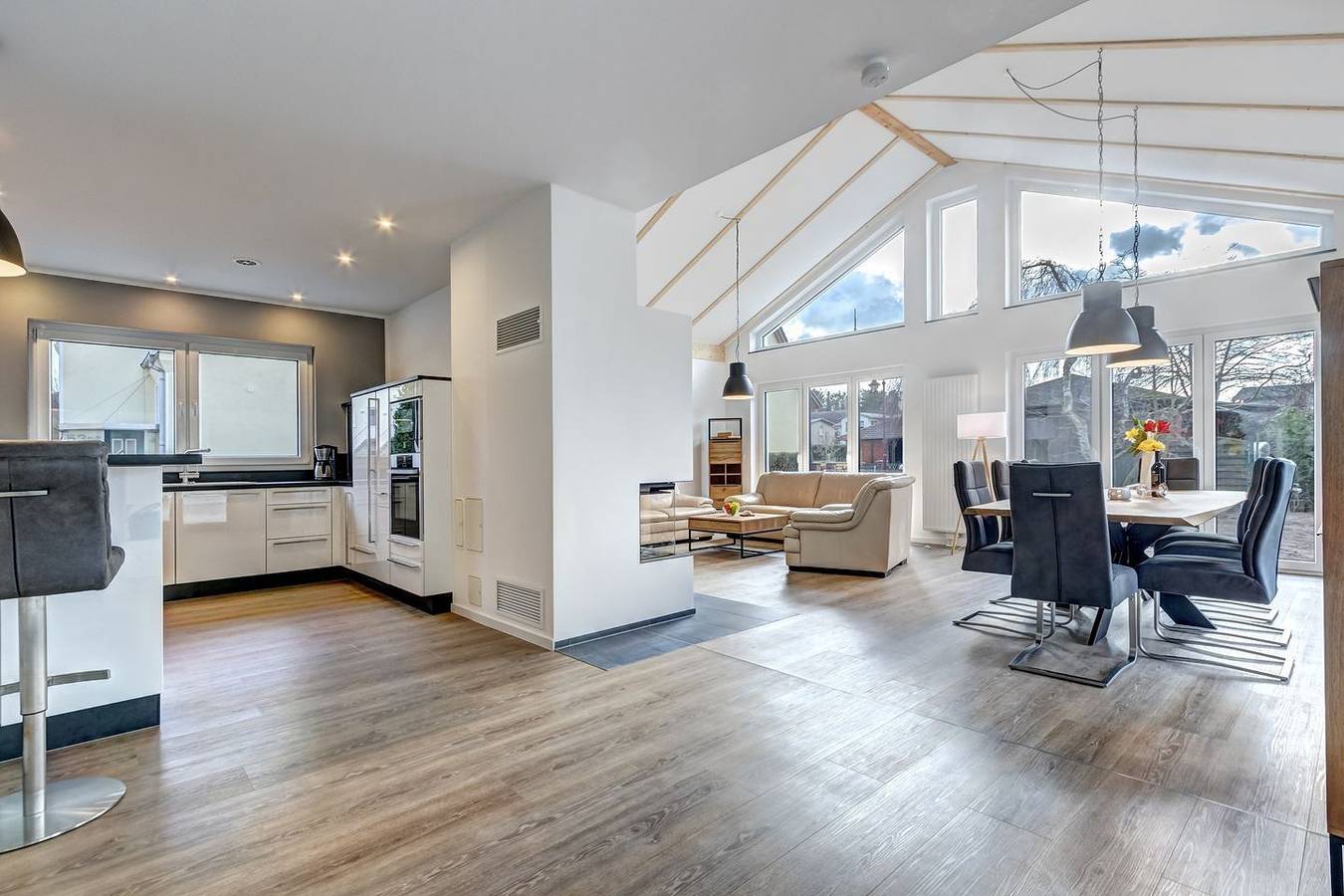 Haus Henny in Heringsdorf mit Sauna, Kamin und nah am Sandstrand in Drei Kaiserbäder, Heringsdorf