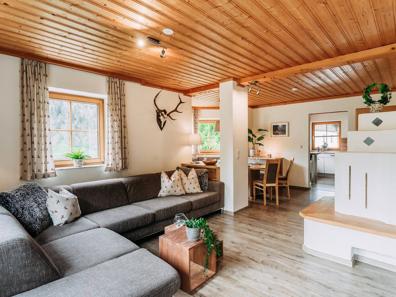 Geräumiges Ferienhaus mit schöner Aussicht in Rauris, Ski Amadé