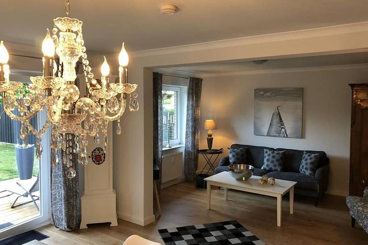 Ferienhaus für 4 Personen, mit Terrasse und Garten