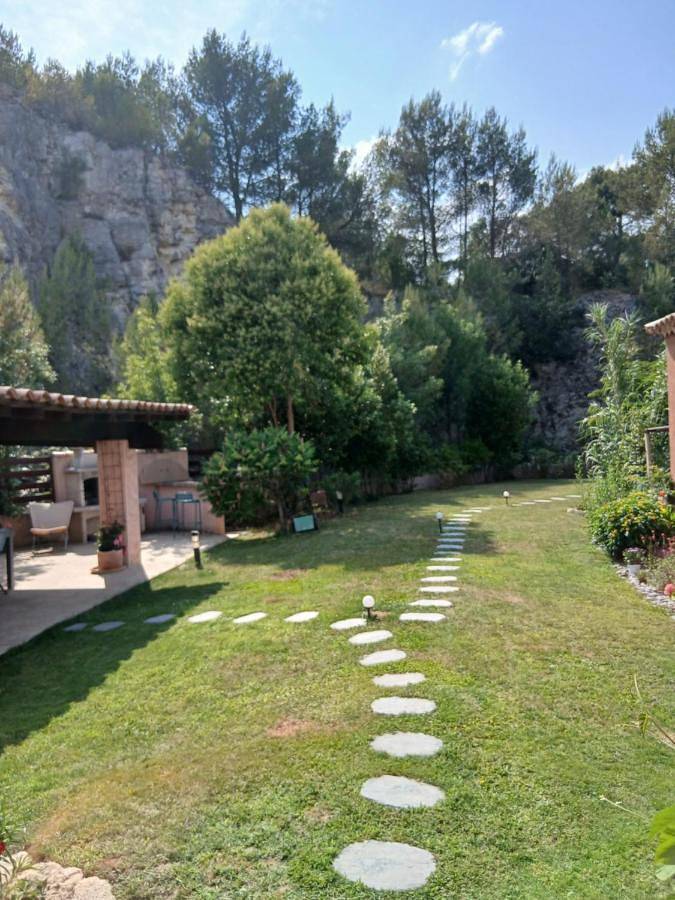 Chambre d’hôte pour 2 personnes, avec jardin ainsi que piscine et vue à Beaucaire - 4