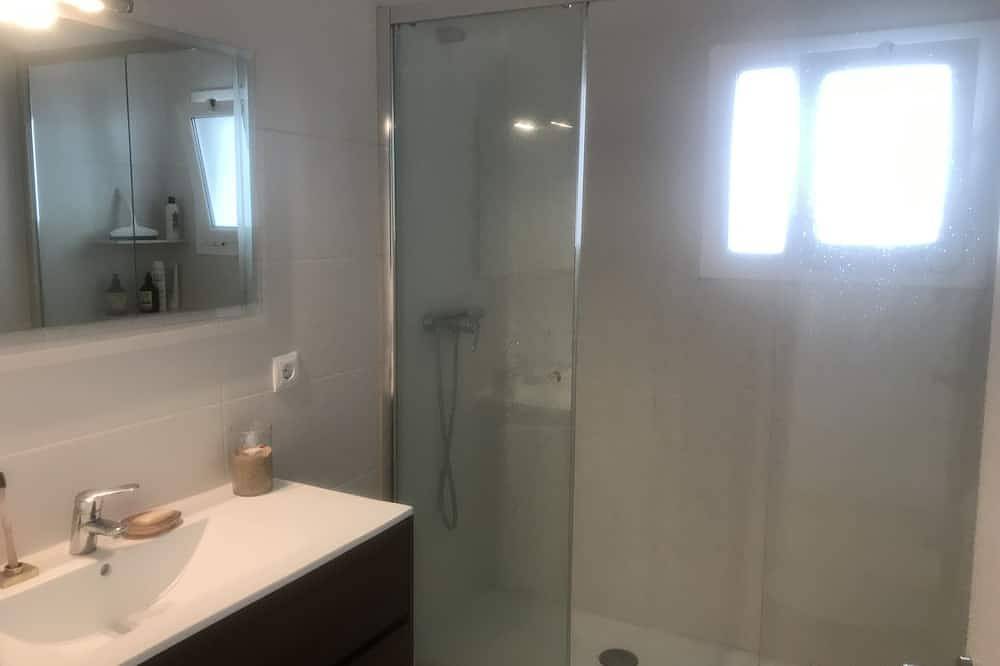 Entire apartment, Apartamento Céntrico y Tranquilo al Lado del mar in Arenys de Mar, Costa del Maresme