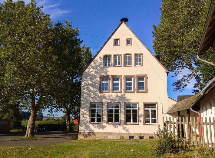 Ferienwohnung für 5 Personen, mit Terrasse und Garten sowie Ausblick in Bitburg - 2