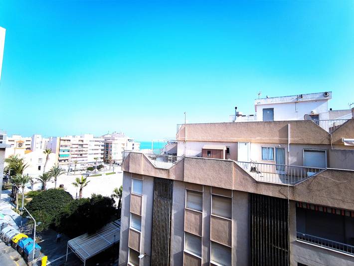 Apartamento de vacaciones para 6 personas, con balcón y vistas al mar - 1