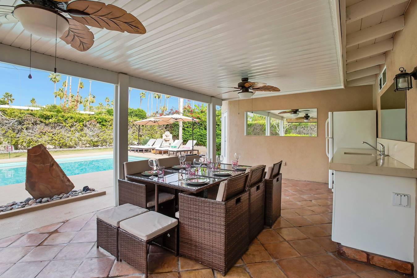 Casa de Mesquite - Large Pool Walled In Yard in Palm Springs, Coachella Valley