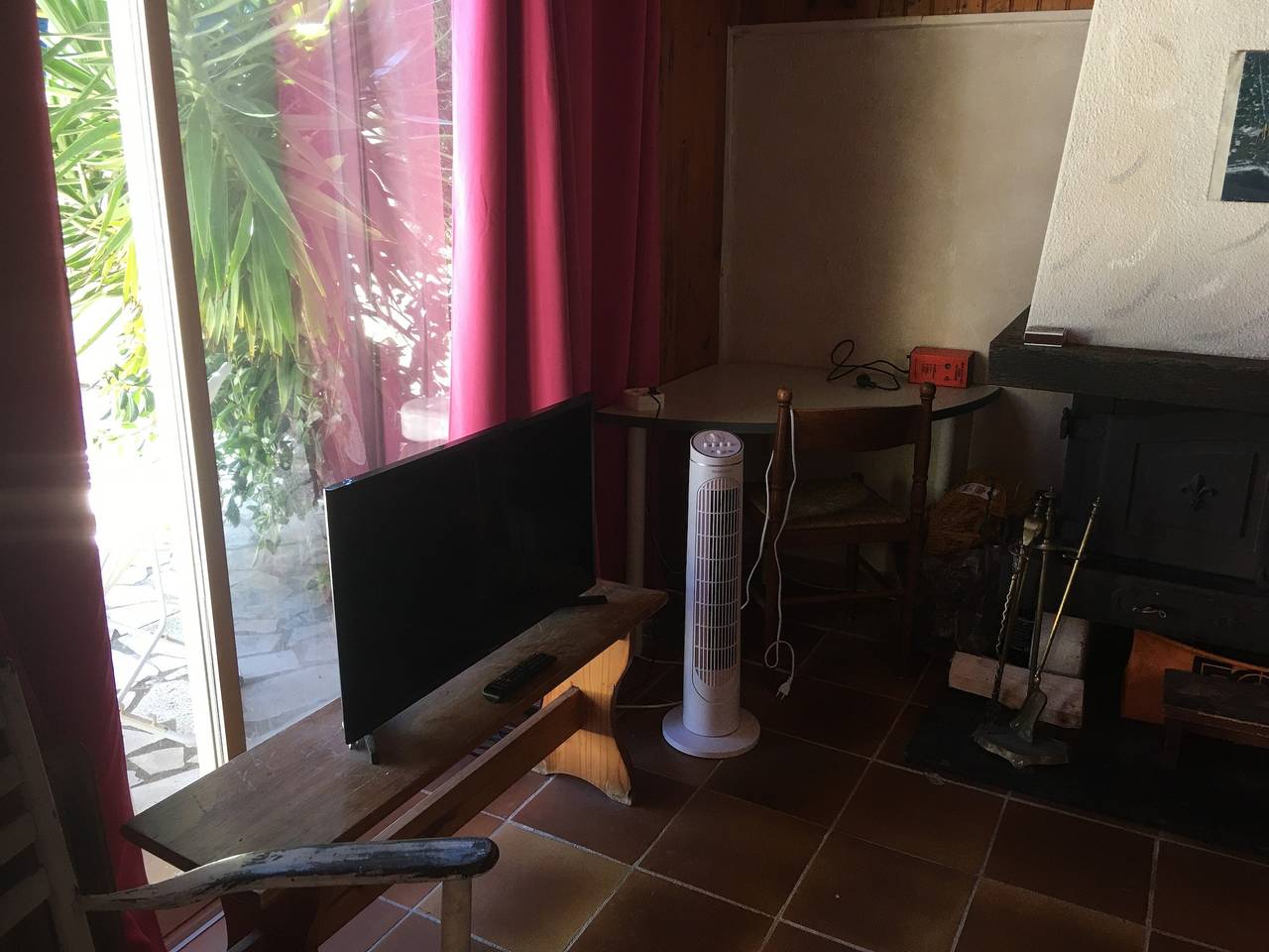 Ferienhaus 'Petite Maison' mit Gemeinschaftspool, Terrasse und Wlan in Carry-le-Rouet, Istres und Umgebung