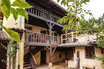 Gîte pour 8 personnes, avec jardin et terrasse à Pont-de-Vaux