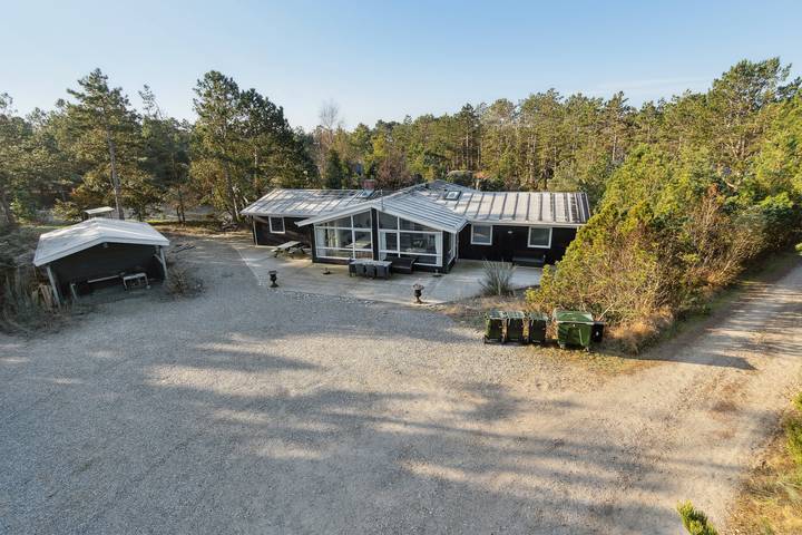 Ferienhaus für 14 Personen, mit Terrasse und Garten sowie Sauna