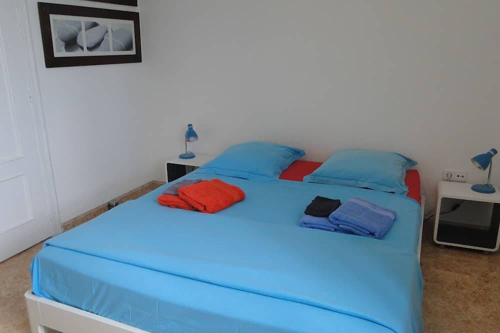 Freistehende Villa, Privatpool + Internet innerhalb von 10 Min zu Fuß zum Strand in Vinaròs, Costa del Azahar