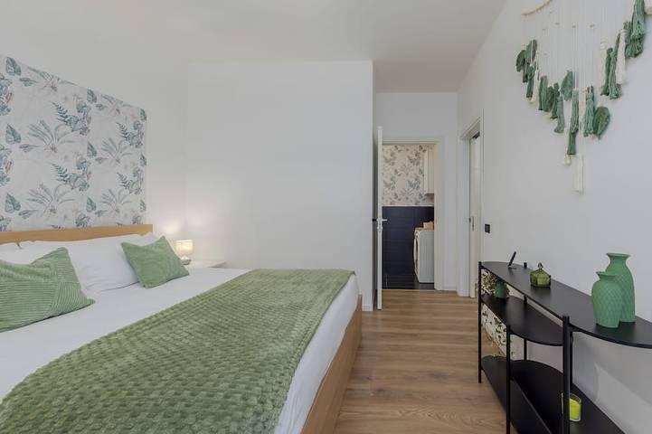 Entire apartment, **Suite Bailo** Treviso -Near Venice- City center. Free A/C +Wi-fi - Family ok in Treviso, Treviso Province