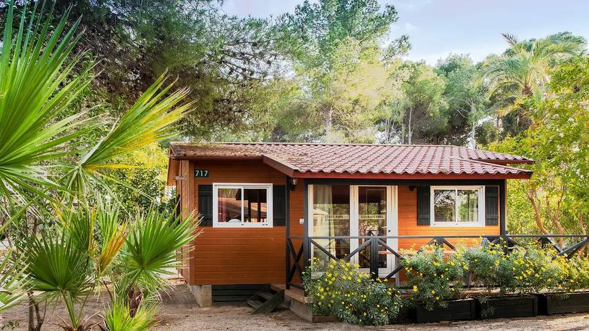 Ferienhaus für 6 Personen, mit Garten und Pool