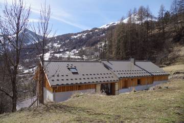Gîte pour 7 personnes, avec terrasse à Réallon