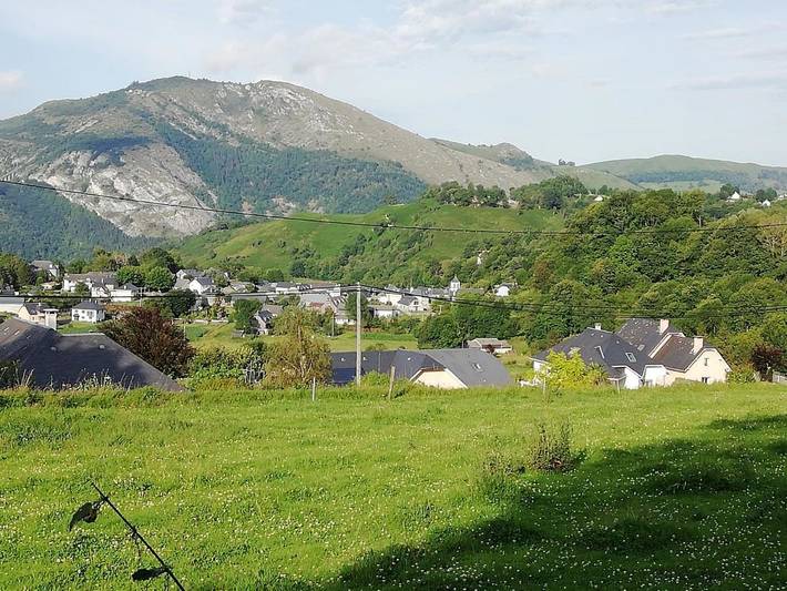 Gîte pour 5 personnes, avec vue et balcon, adapté aux familles à Ségus - 2
