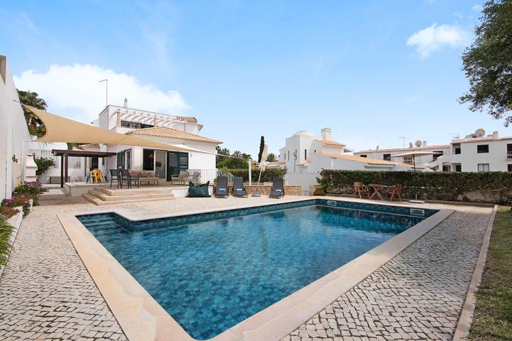 Holiday rental for 10 people, with Balcony and Garden in Algarve