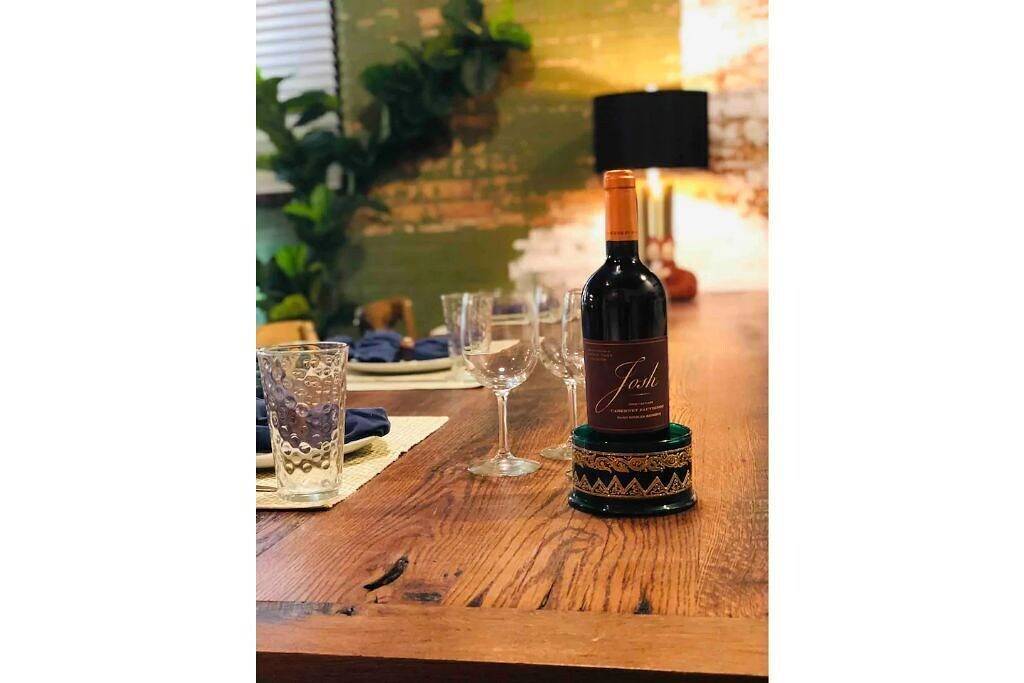 Ganze Wohnung, The Carriage House Studio at Marion Hall Mansion* in Cincinnati, Hamilton County (OH)