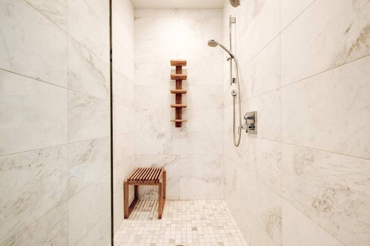 Vacation rental for 12 people, with pool and balcony as well as hot tub in Park City UT