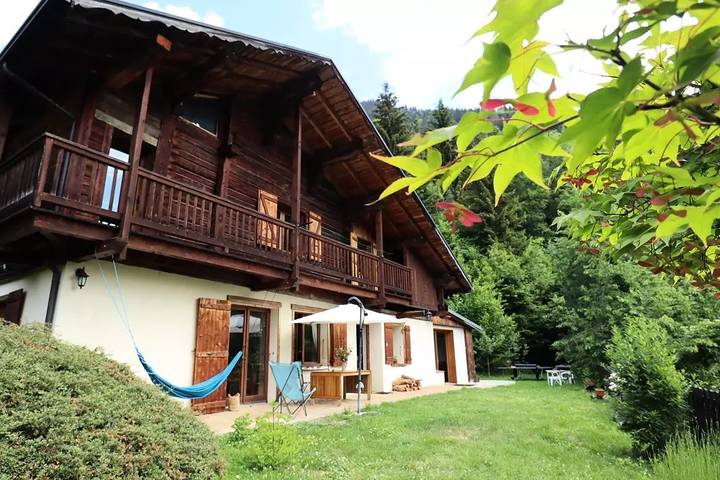 Chalet pour 12 personnes, avec terrasse et vue