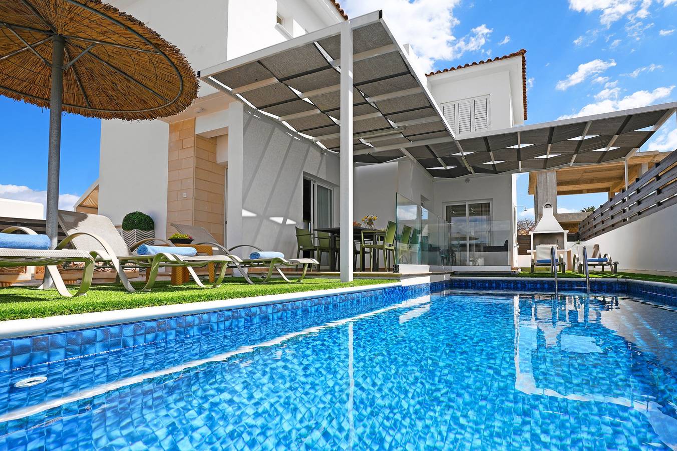 White Star in Chipre Sur