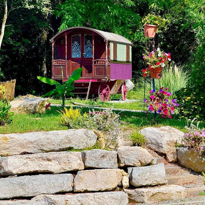 Maison de campagne pour 2 personnes, avec balcon ainsi que jacuzzi et jardin dans Vandoncourt